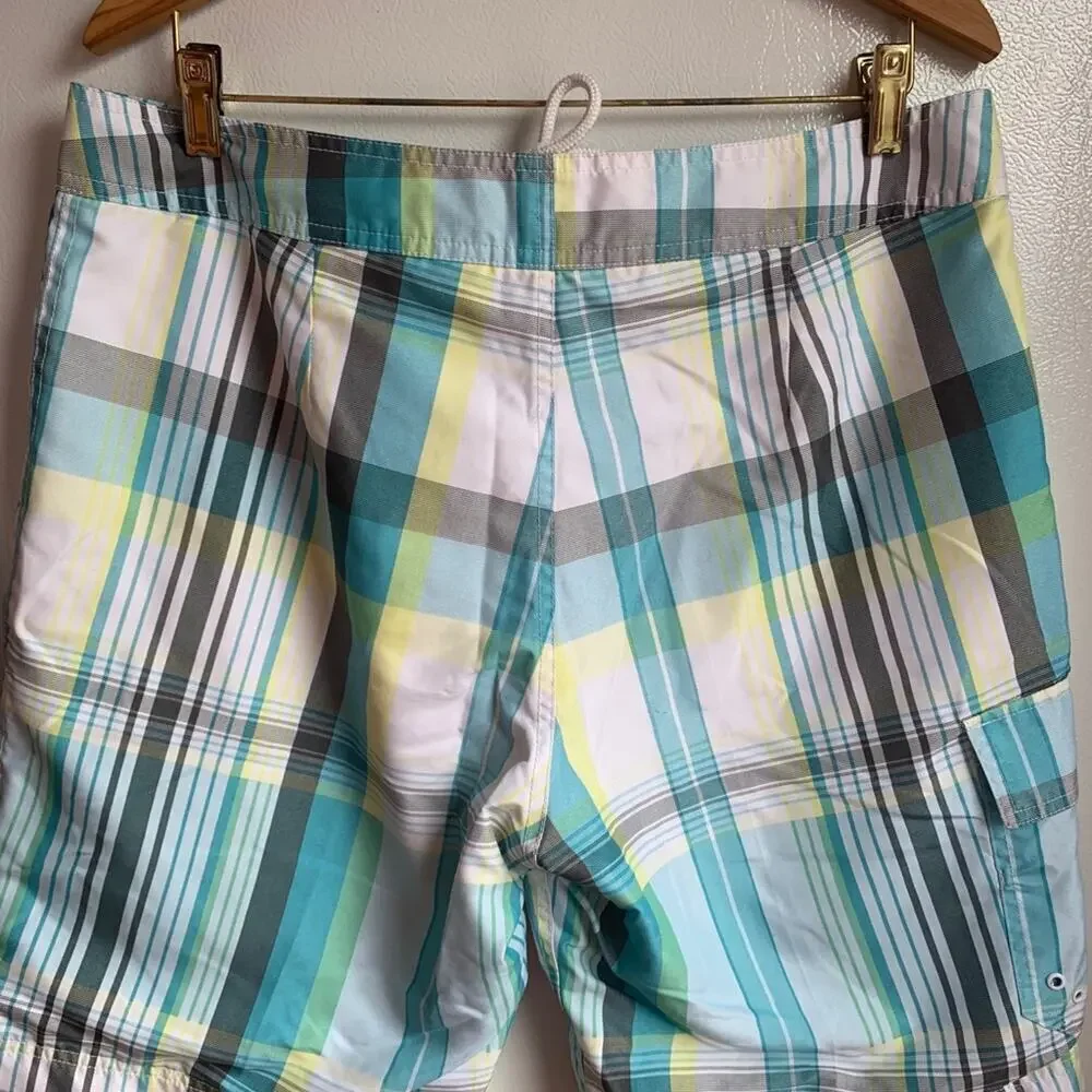 GAP Men’s Board Shorts / Turquoise Plaid / Fully Lined / Size: Large